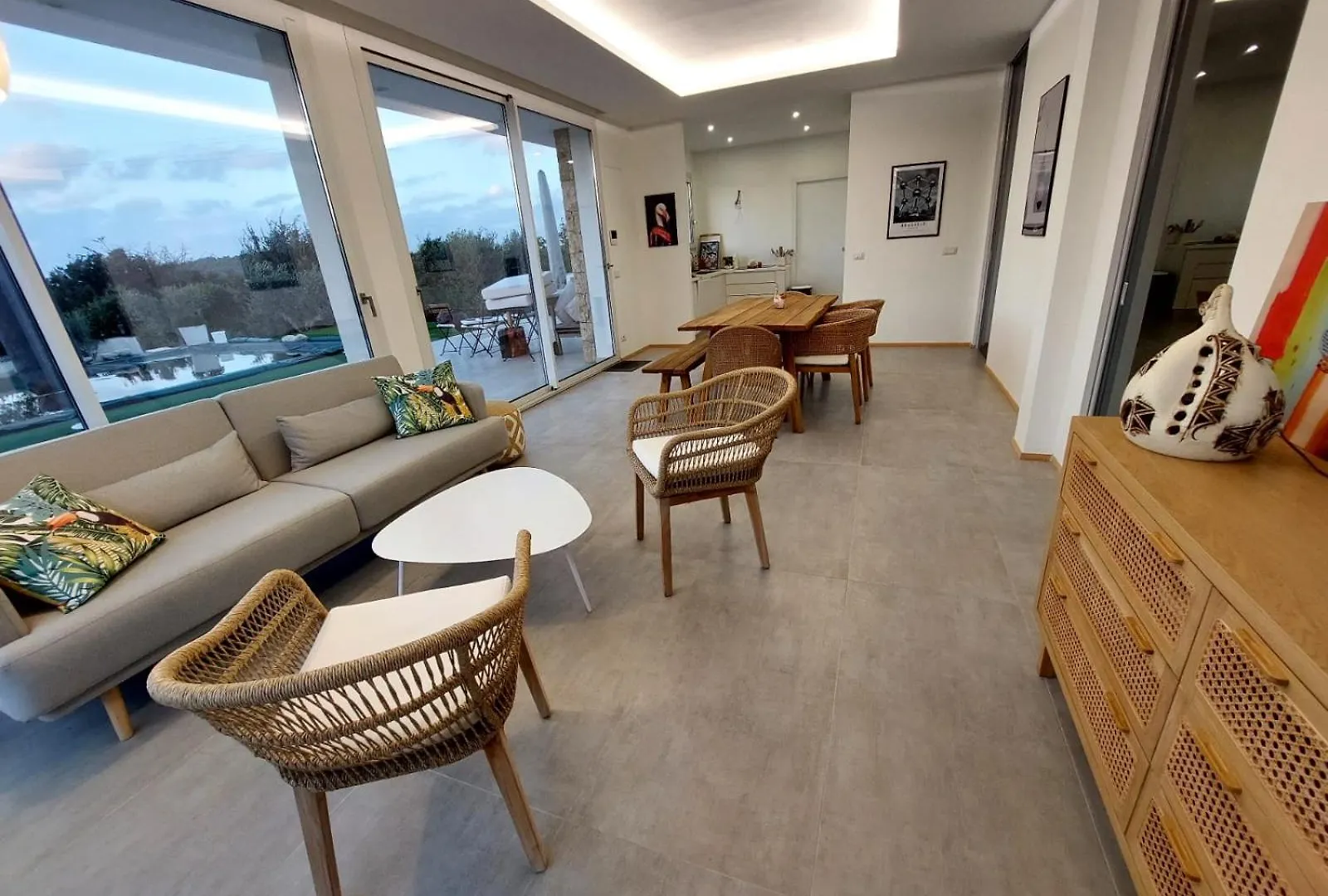 Villa 60 ألغيرو